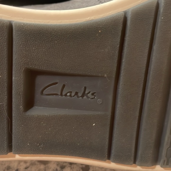 Clark’s CloudSteppers Slip On Sneaker Size 8 gray - Picture 5 of 12